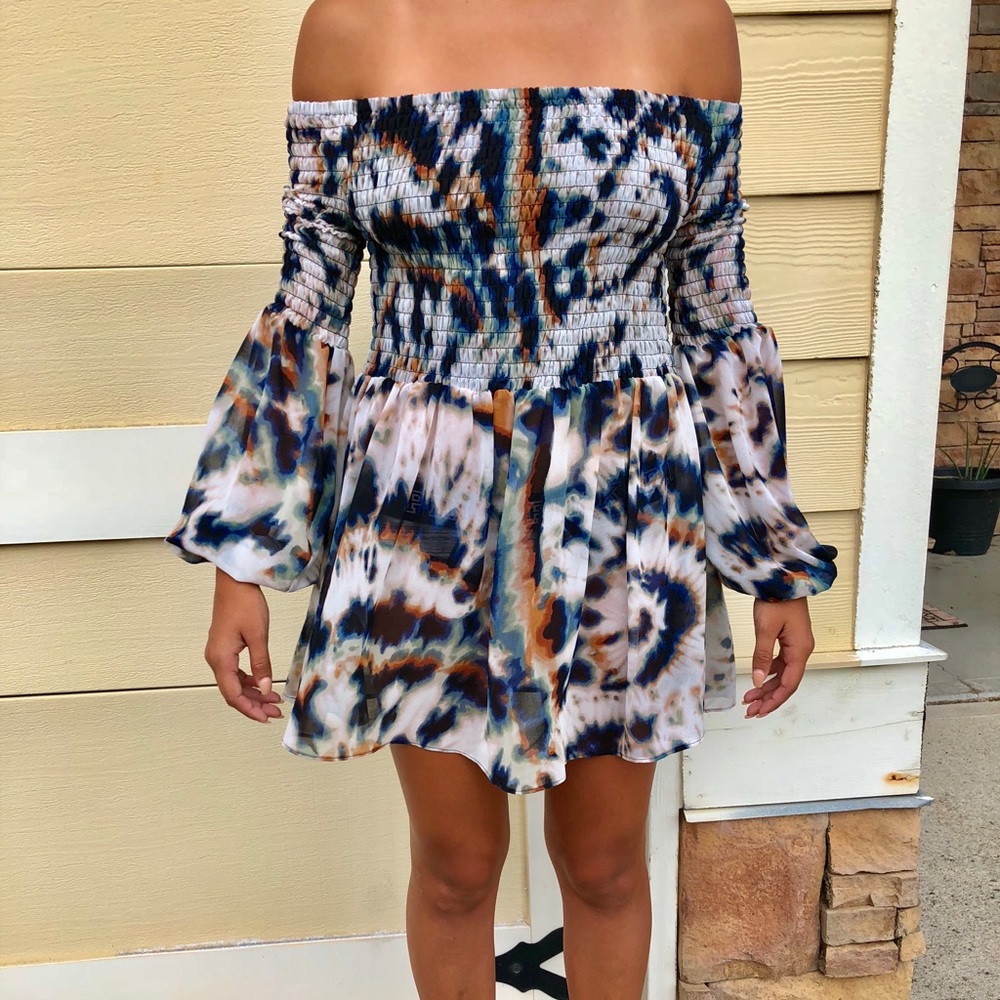 BCBGMAXAZRIA Tunic